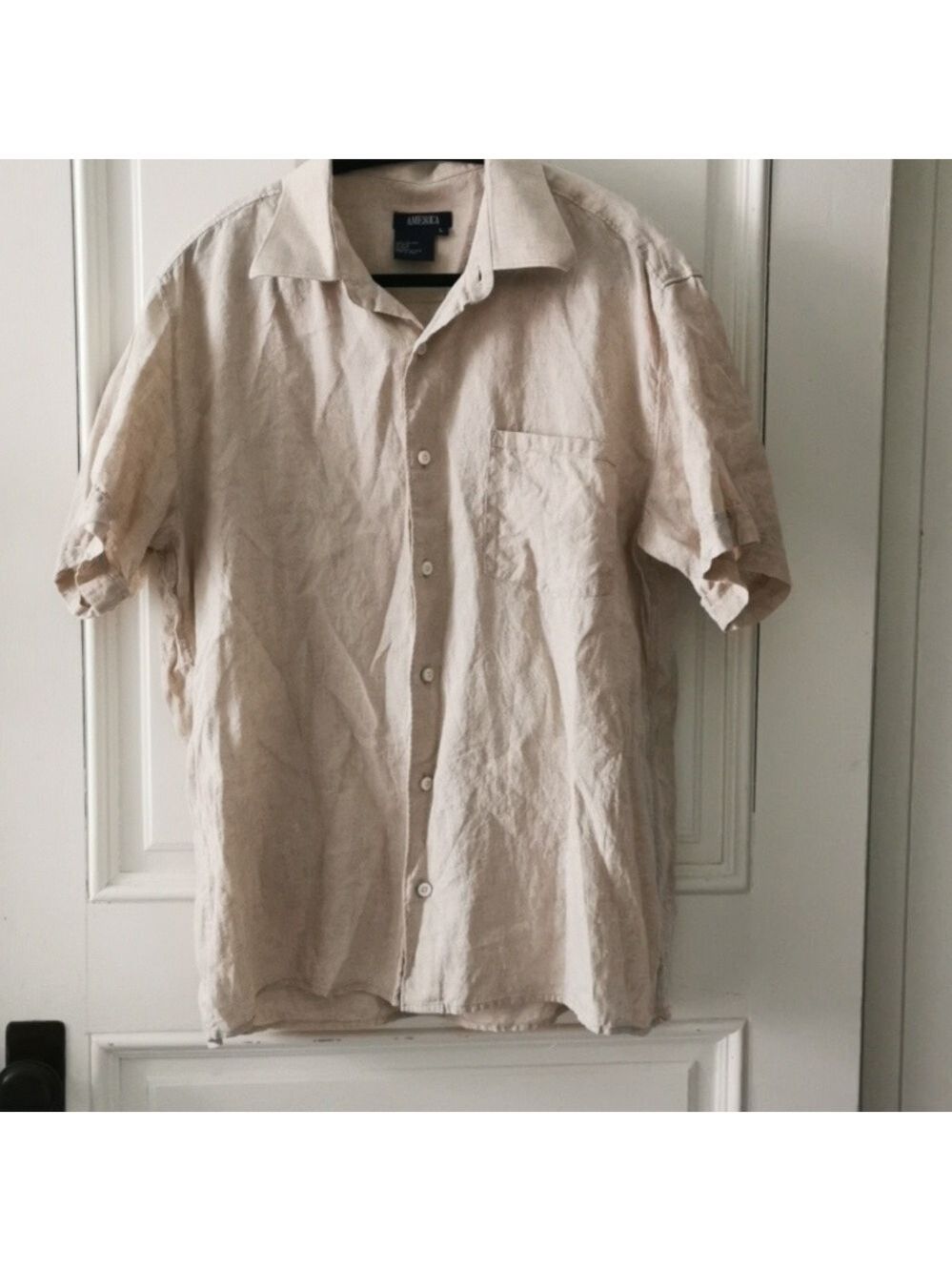 America womens 100% linen button down short sleeve shirt Unisex. Size Large.